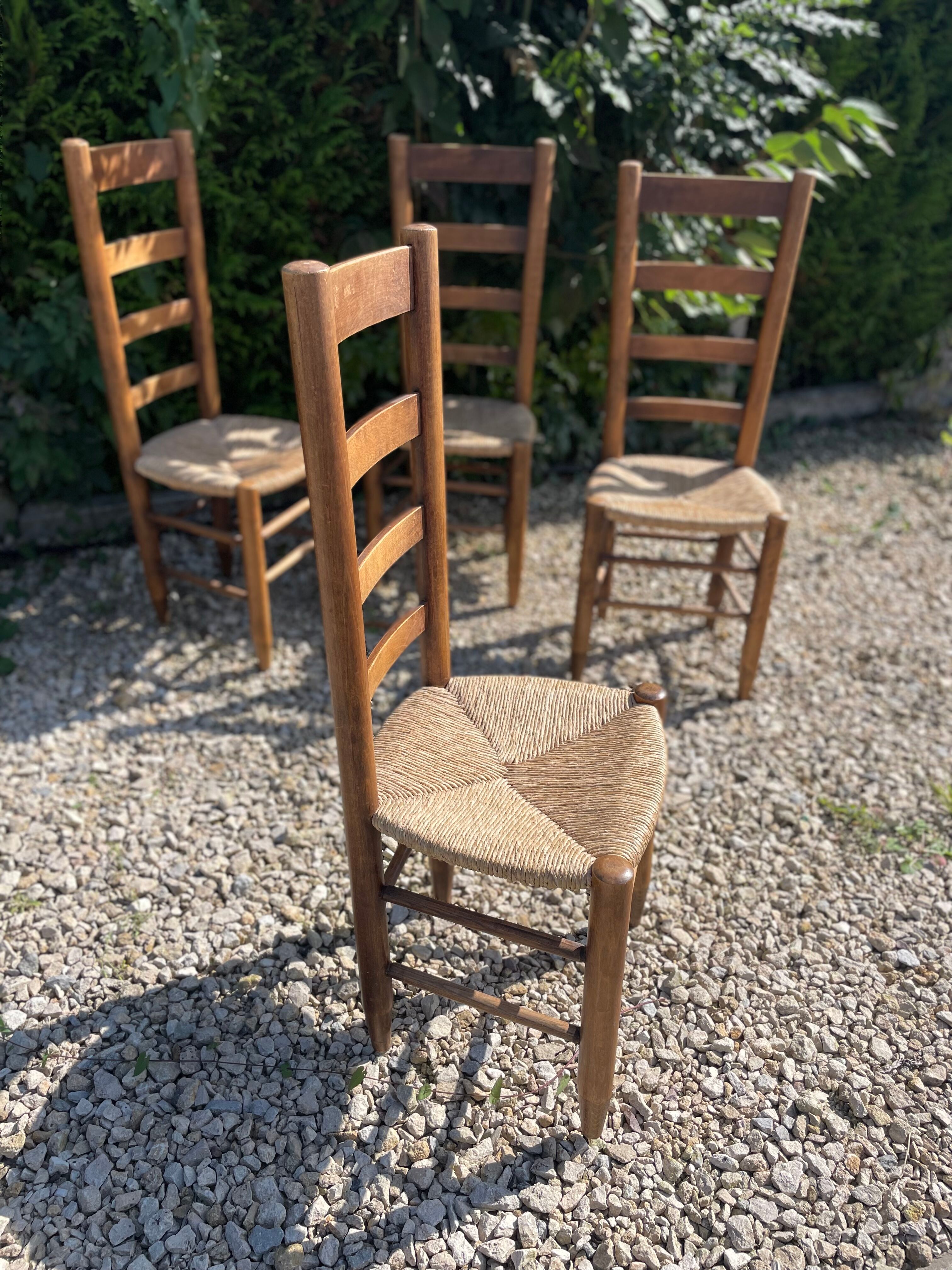 Set of 4 straw chairs