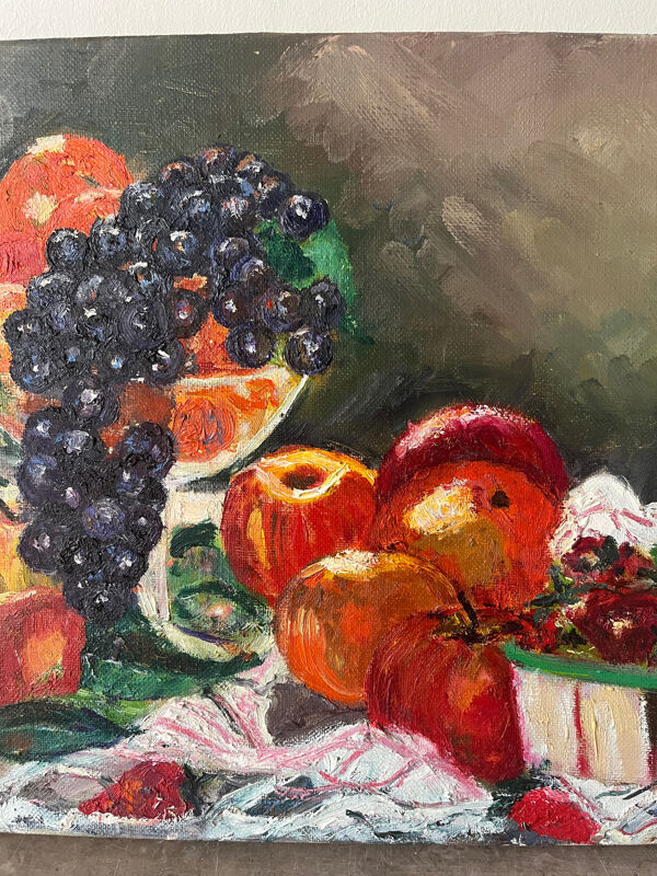 Nature morte fruits et fraises, huile sur toile signé Odile Julien