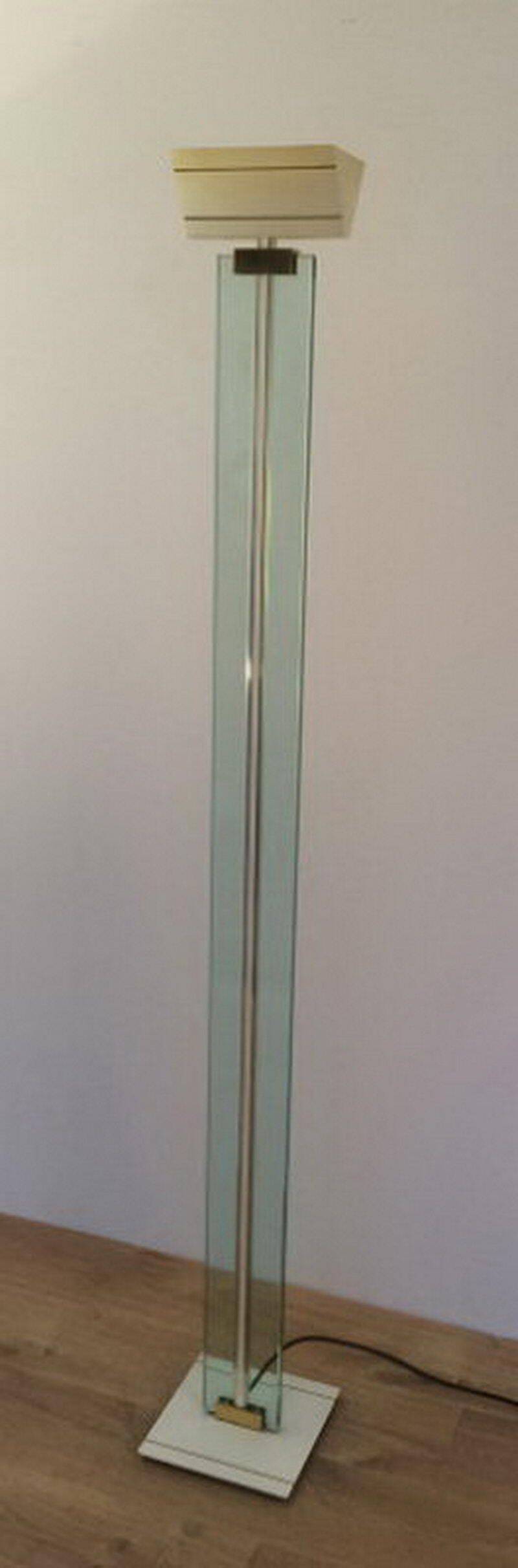 Floor lamp made of glass, brass and lacquered metal