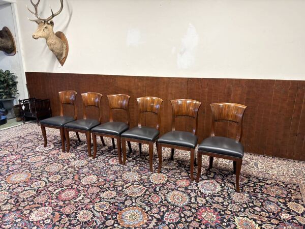 Ensemble de chaises anglaises classiques