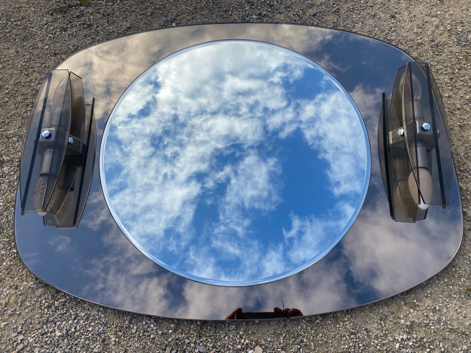 Mirror illuminating bathroom design, 79x60 cm