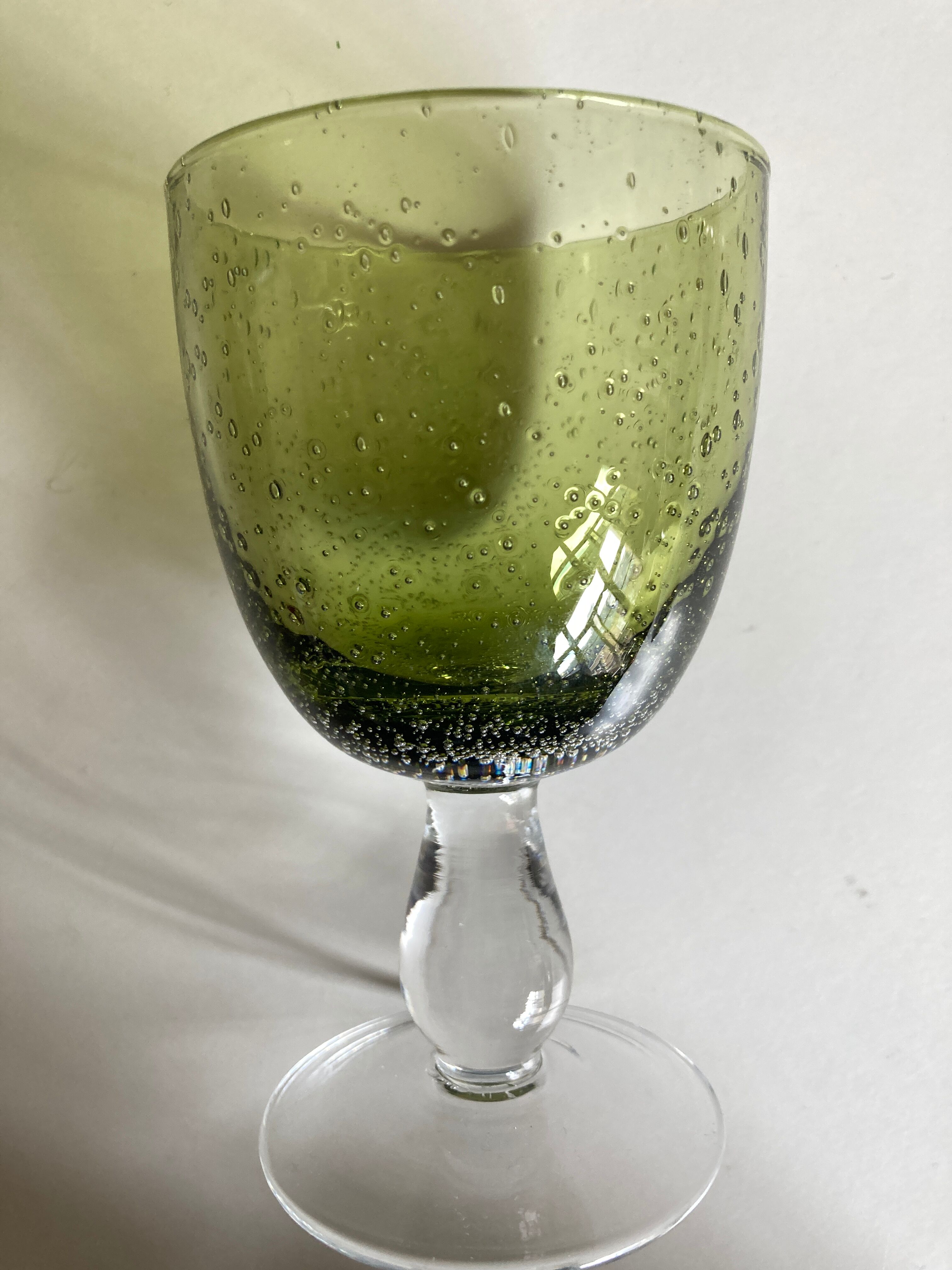 Set de 6 verres 1970 en verre bullé vert