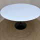 Tulip round table by Eero Saarinen for Knoll