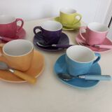 6 colorful coffee cups