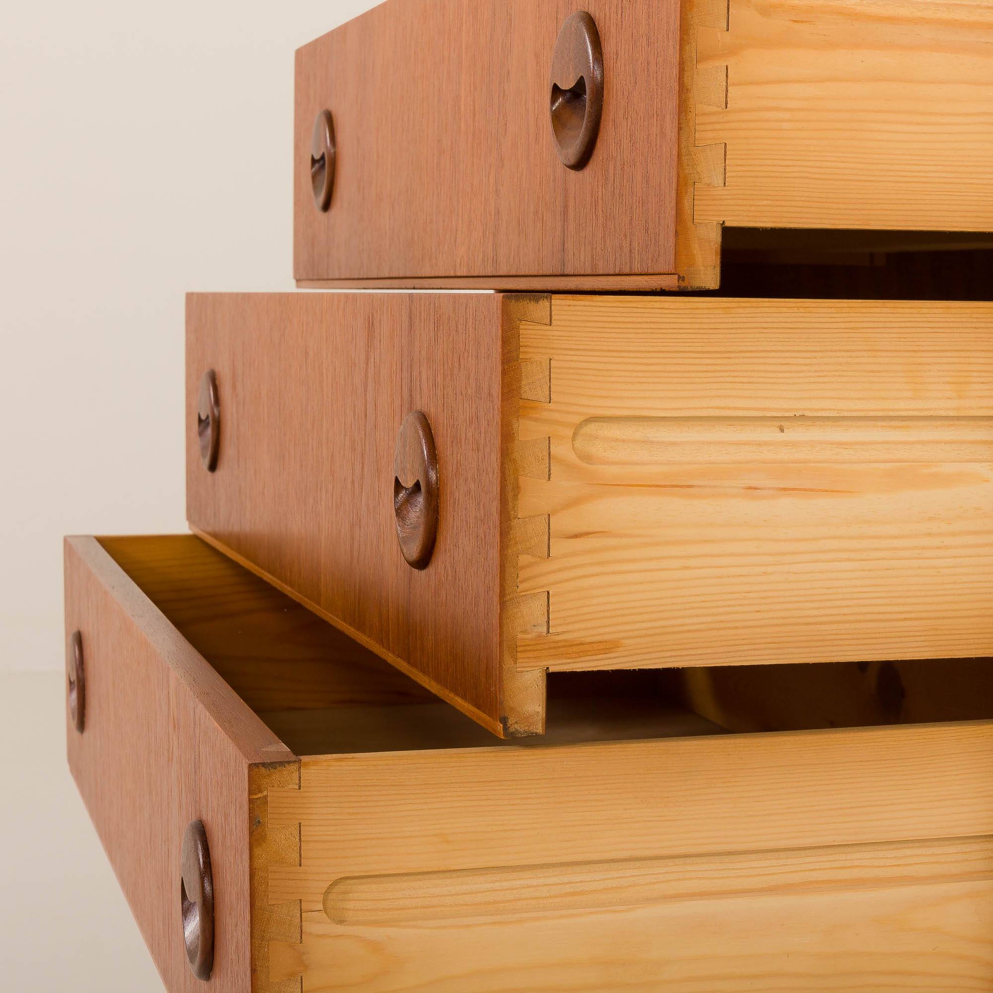 Danish mid century teak chest of drawers with hidden vanity, 1960s