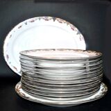 Oval dish in Limoges porcelain W.GUERIN &Cie decorated with floral garlands