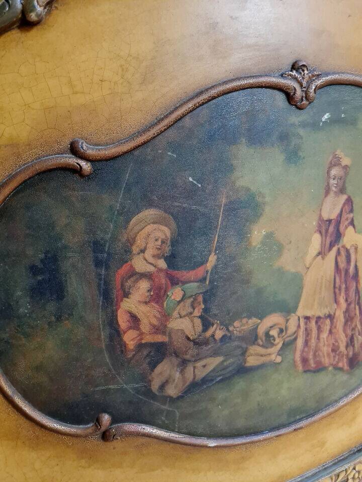 Louis XV basket-shaped bed in lacquered and painted wood circa 1900