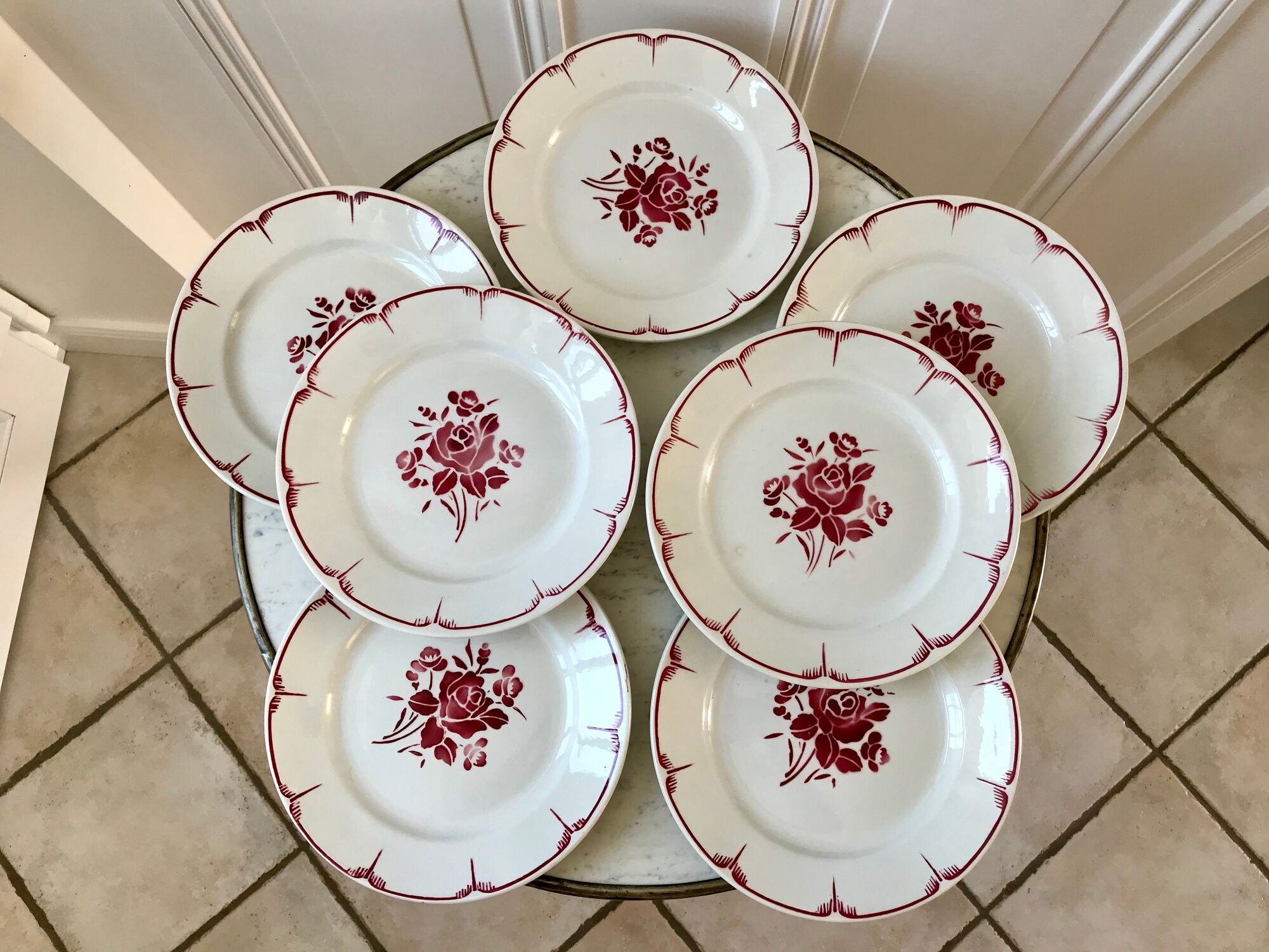 set of 7 flat plates FB Badonviller pinks years 30-40