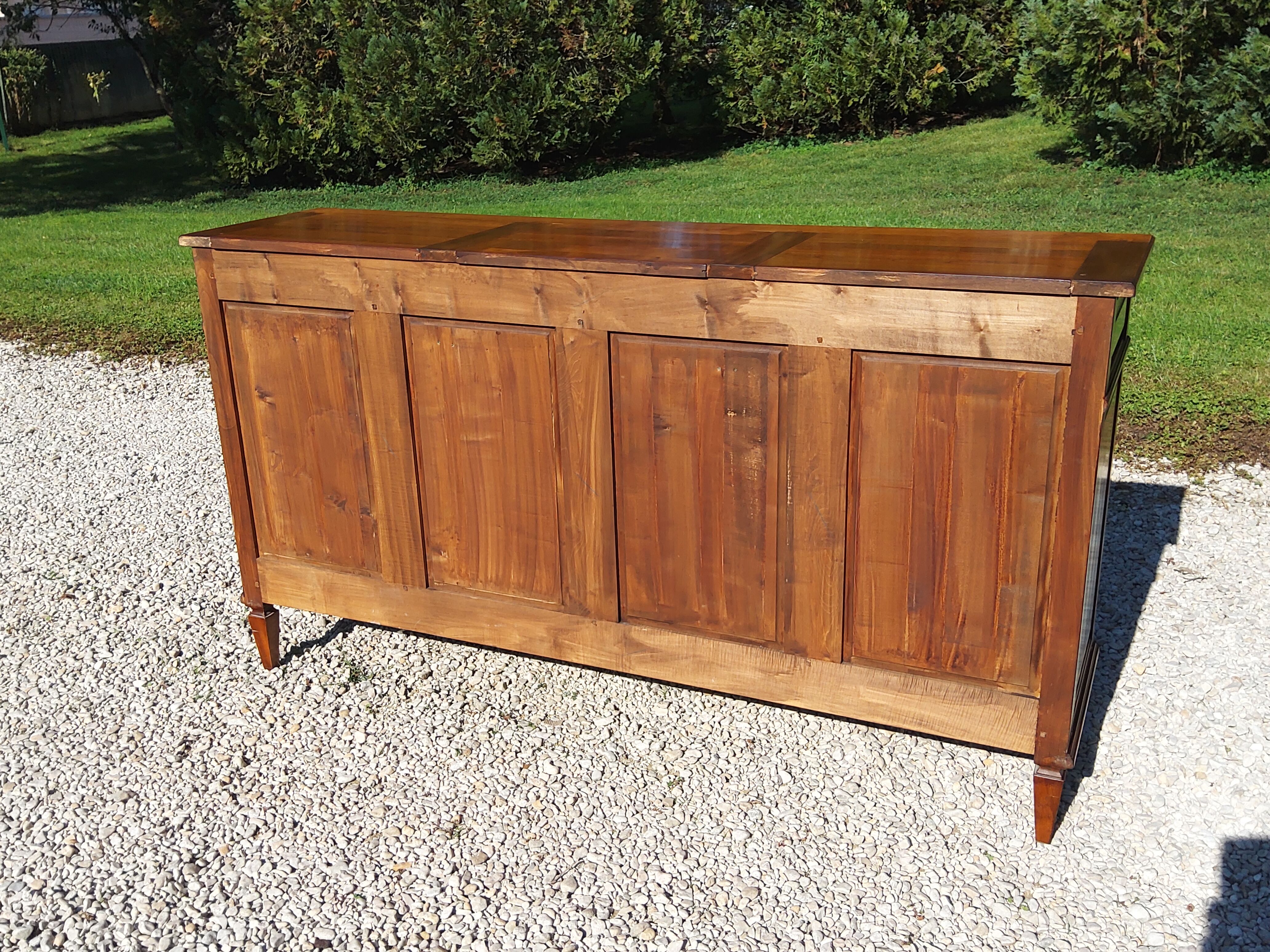 Sideboard