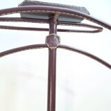 Chic valet en cuir cousu