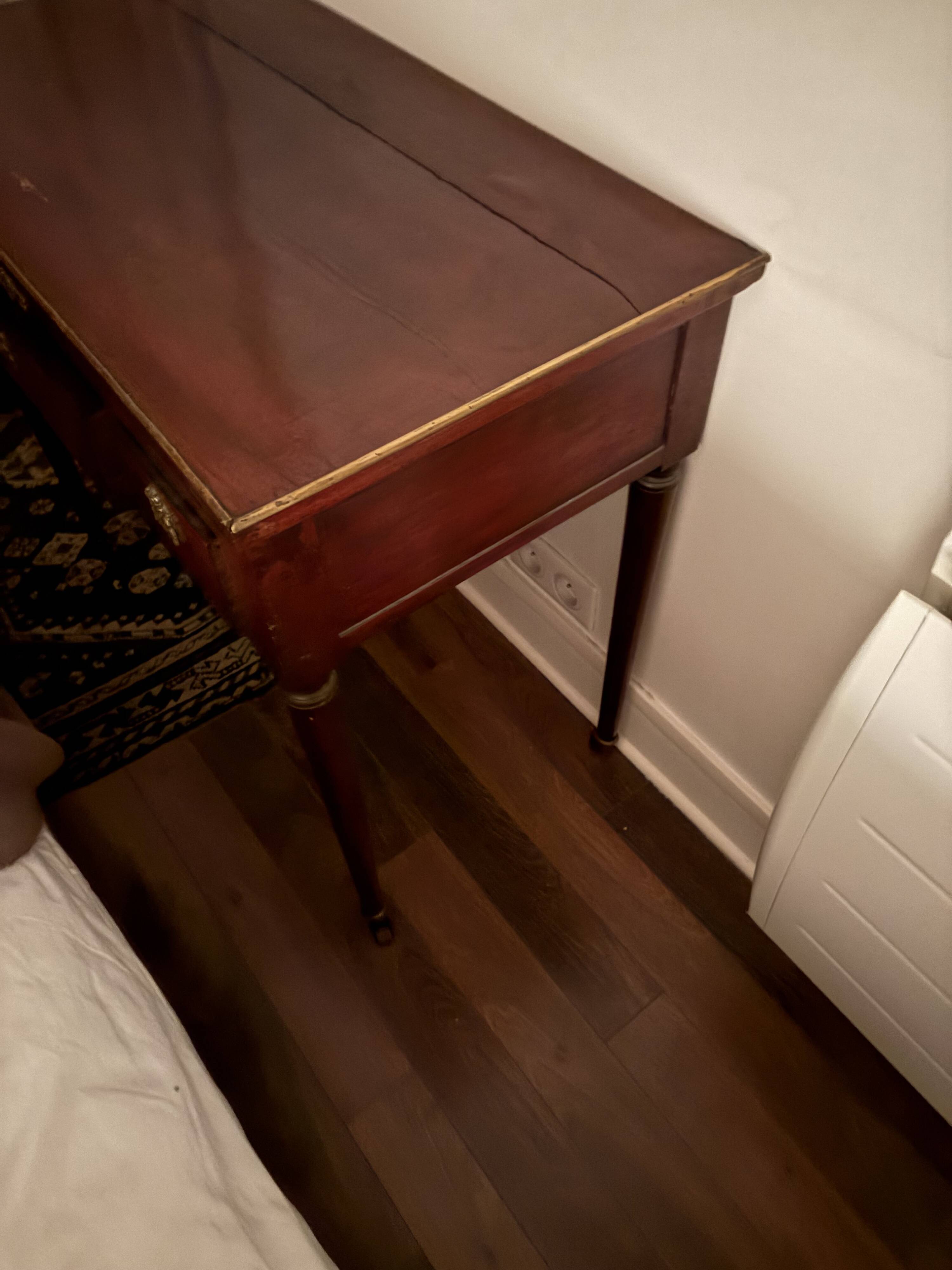 Louis XVI hairdresser