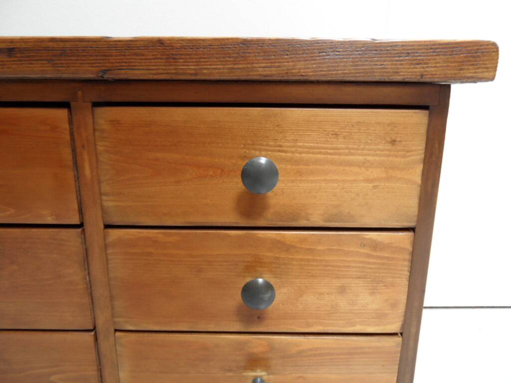 Cabinet de classement en pin vintage avec tiroirs