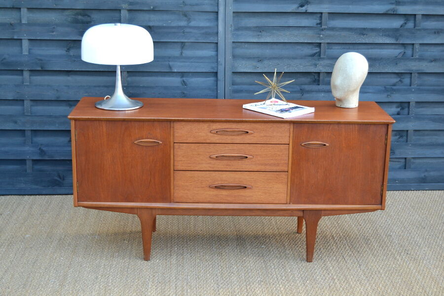 Teak sideboard by Jentique 60's