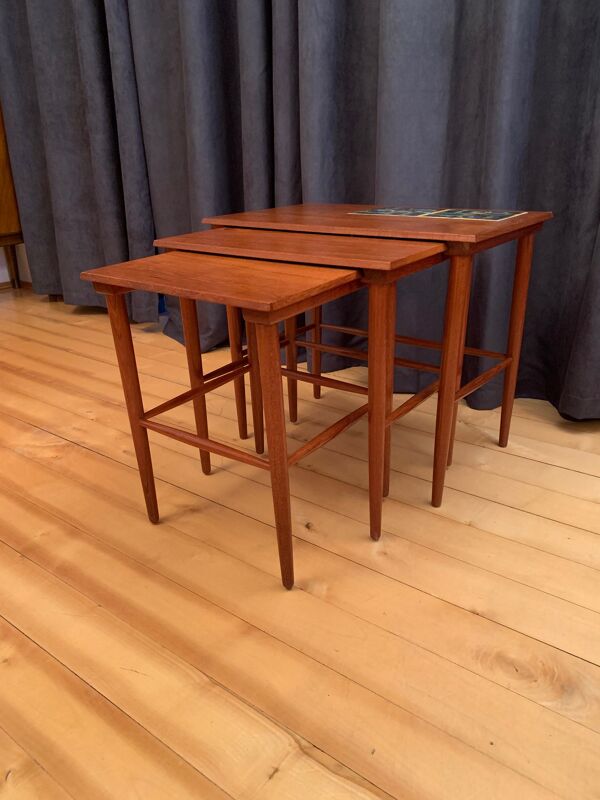 Ensemble de trois tables d’appoint Danemark années 1960