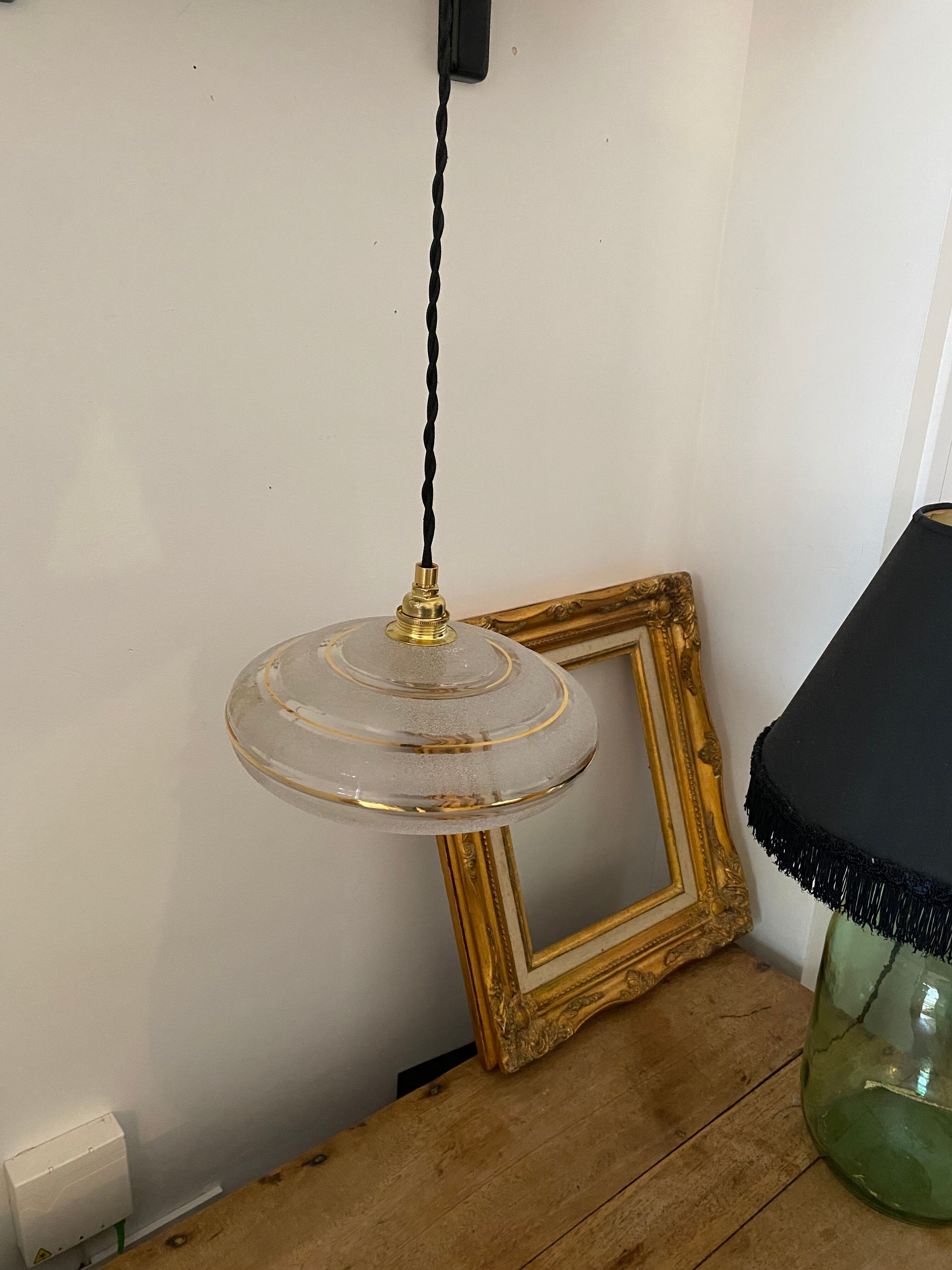 Vintage globe suspension