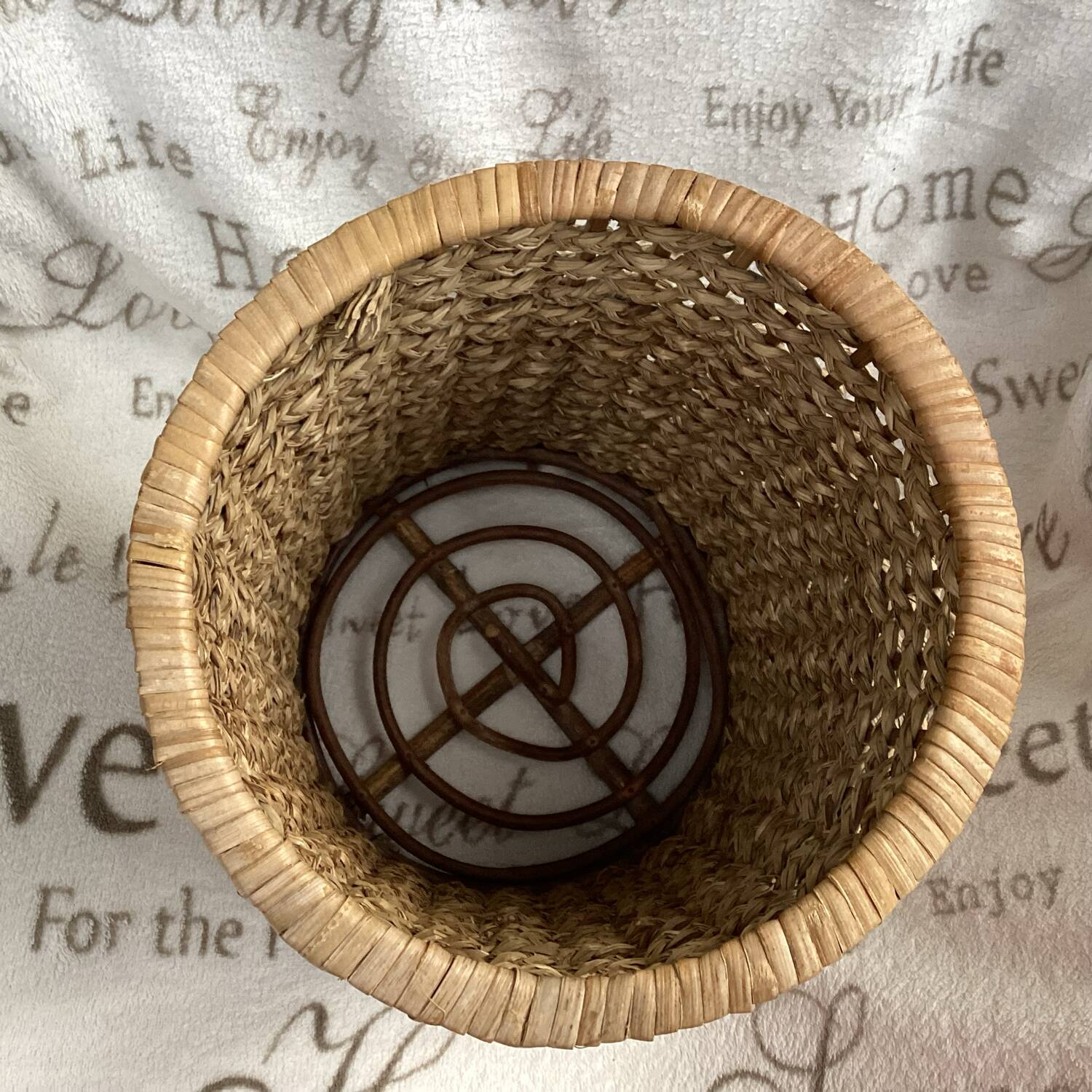 Basket woven natural fibers