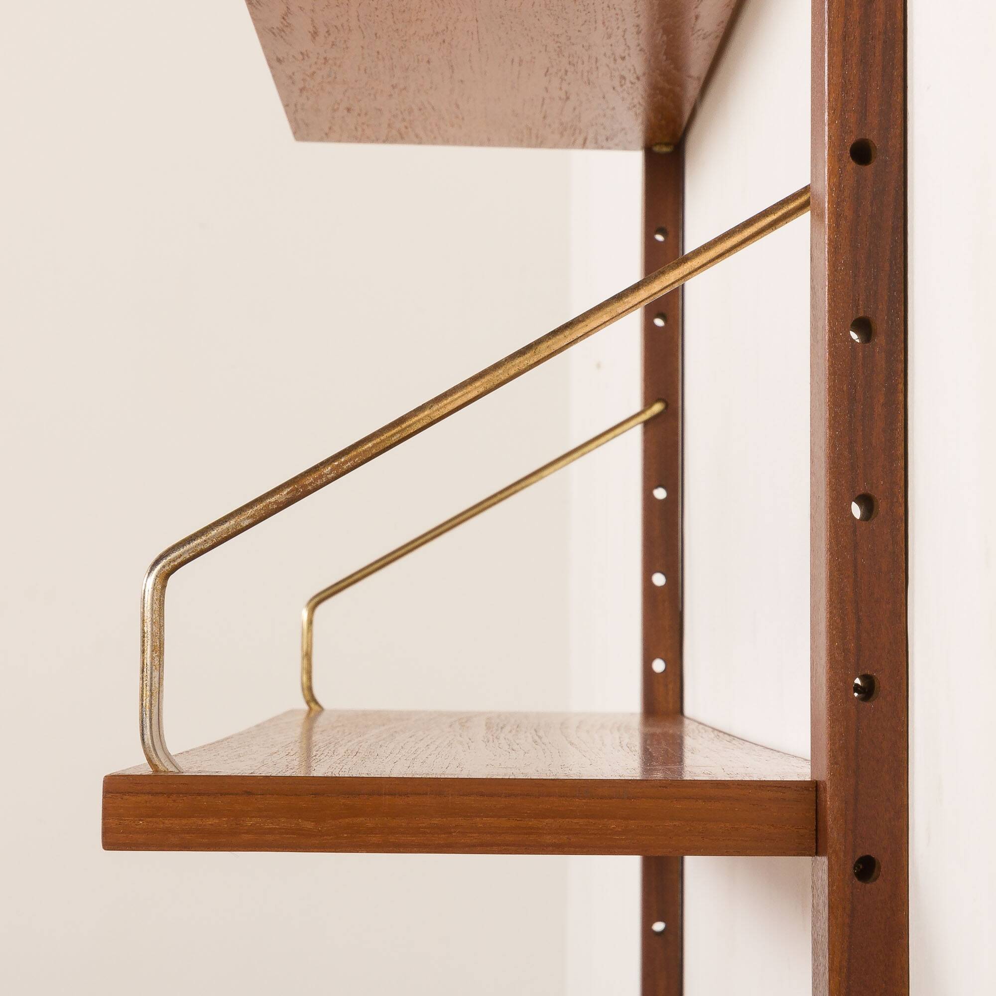 Poul Cadovius teak shelving wall unit with a bureau, Cado 1960s