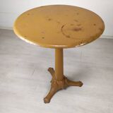 Garden pedestal table