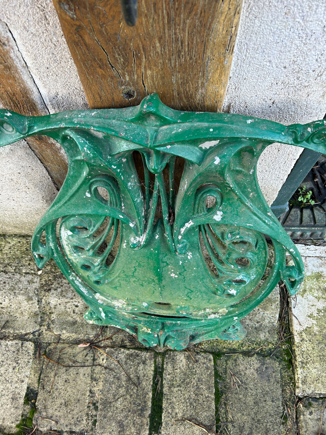 Paris Metro emblem by Hector Guimard