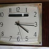 Jaz Transistor formica kitchen clock