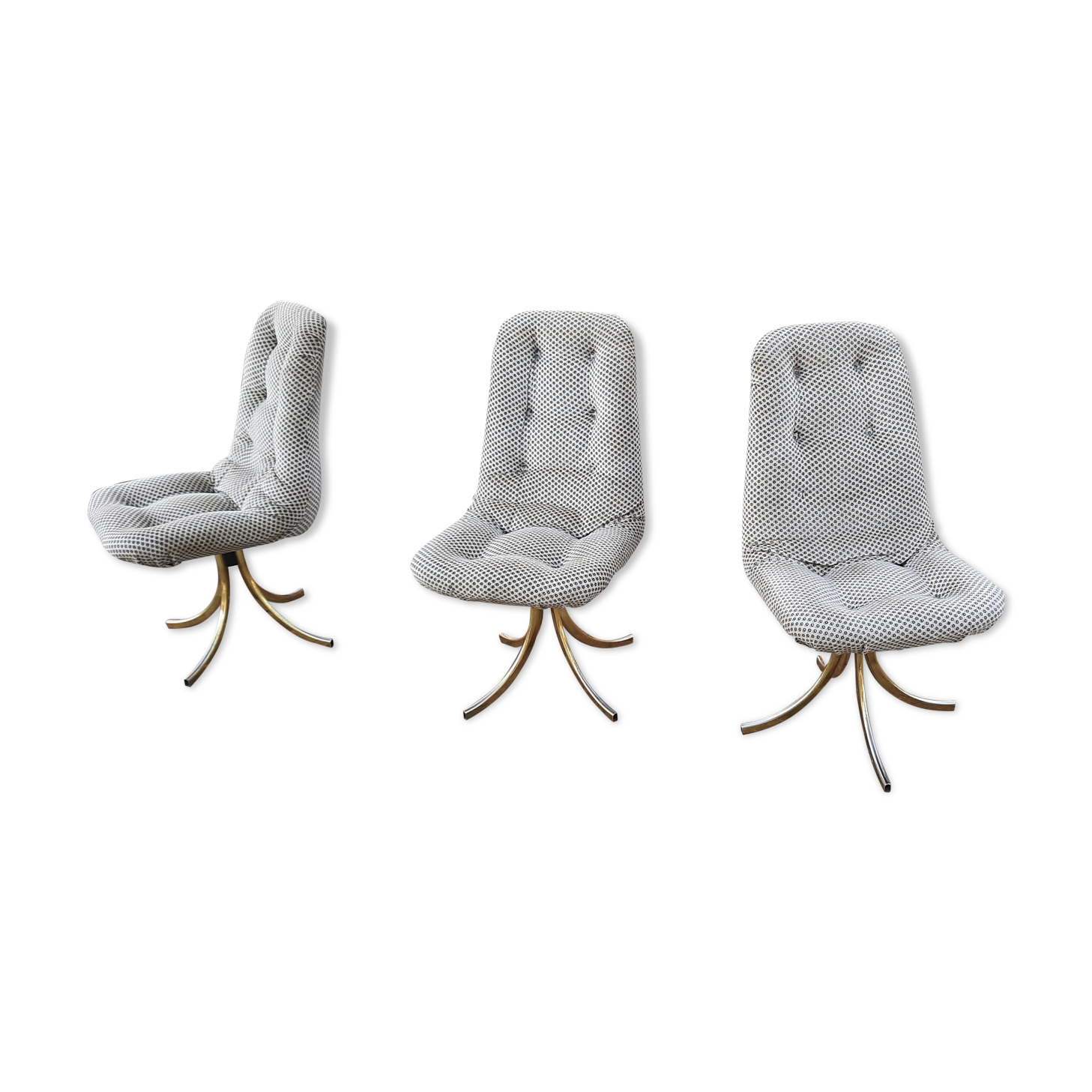 3 rotating vintage armchairs