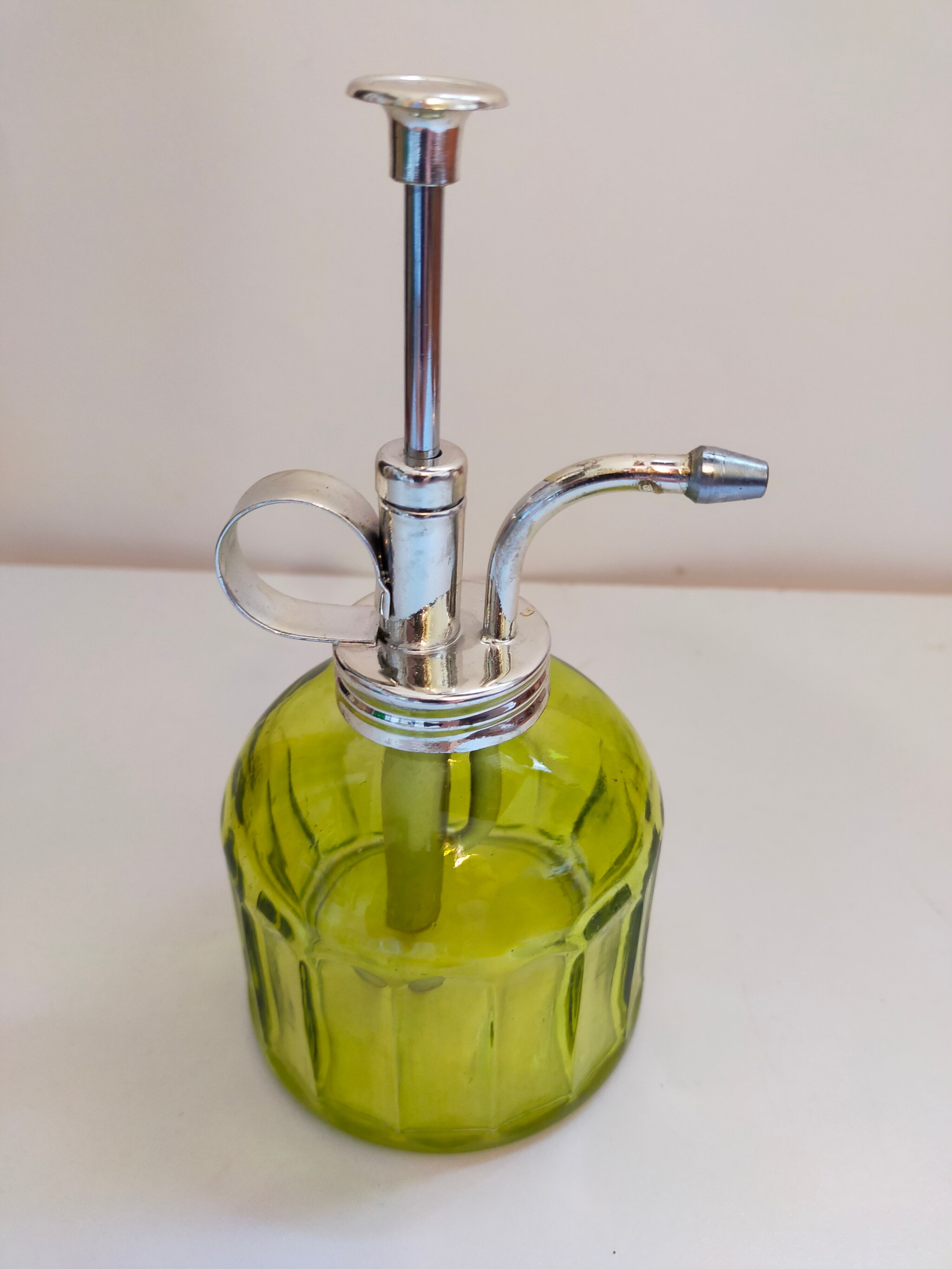 Glass garden vaporizer
