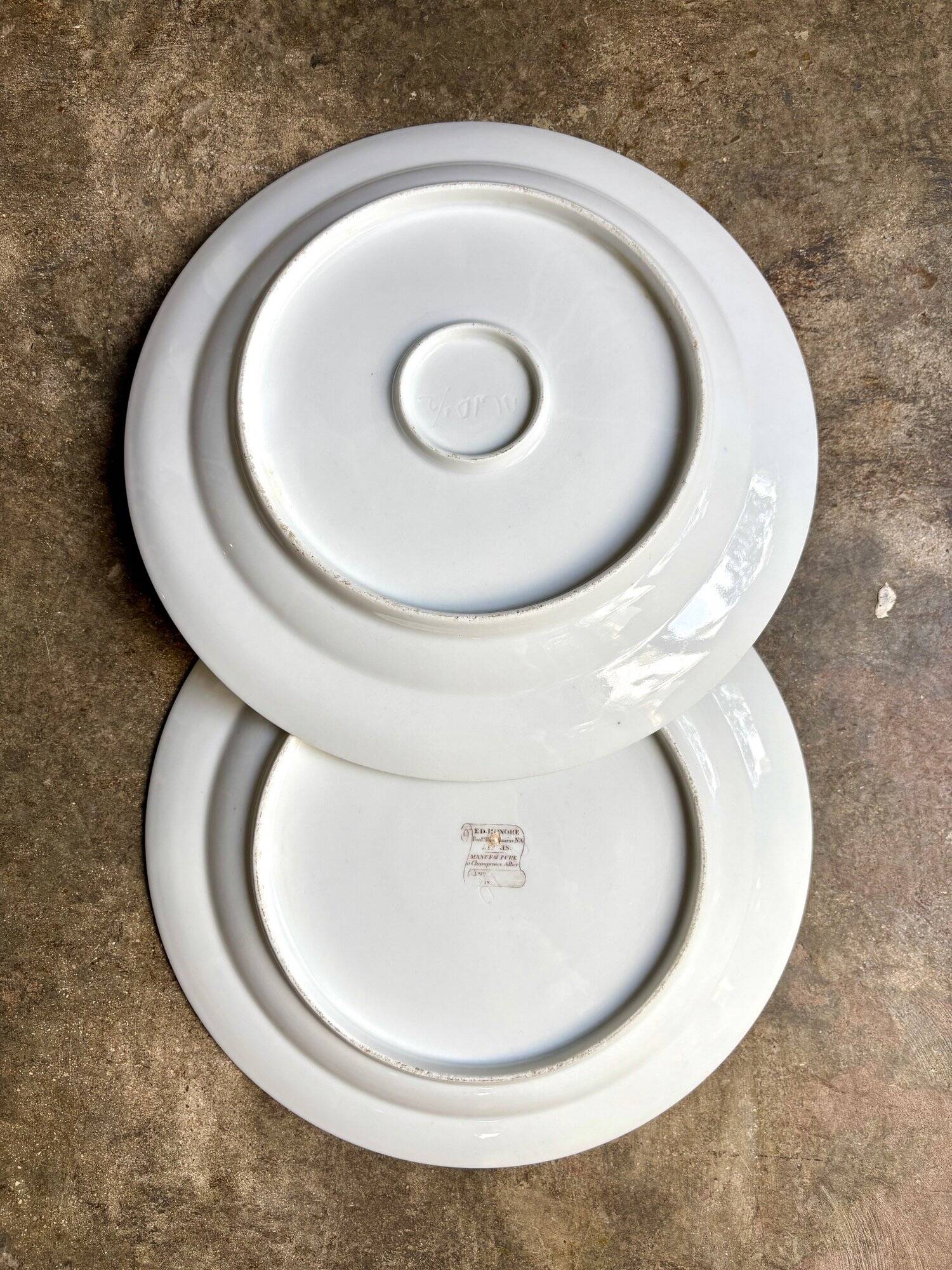 Round dish Ed. Honoré in water green and gold porcelain