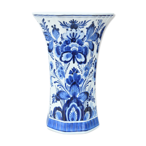 Vase en faience de delft