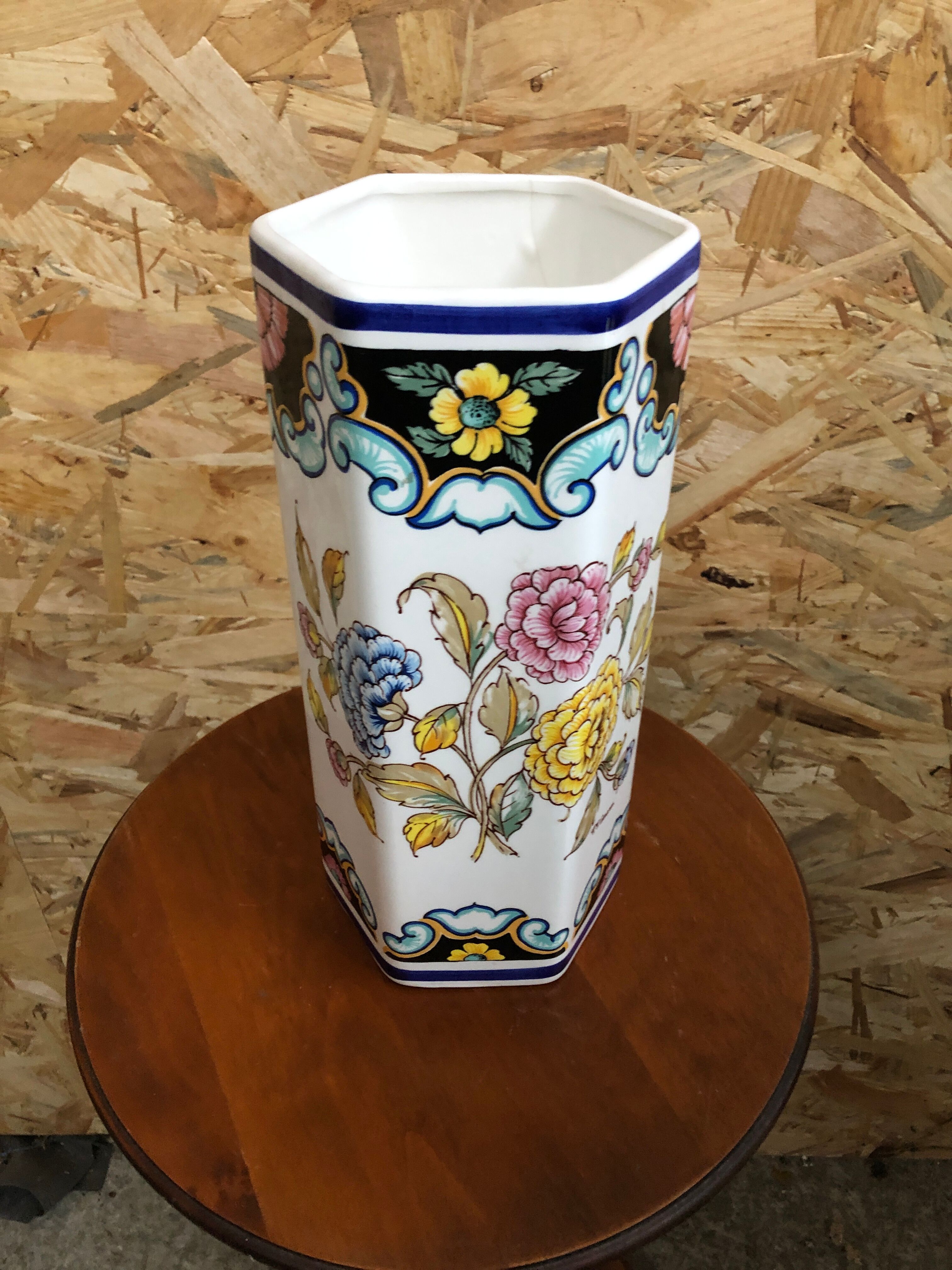 Old hexagonal vase v v carraresi ceramic white decoration flowers vintage