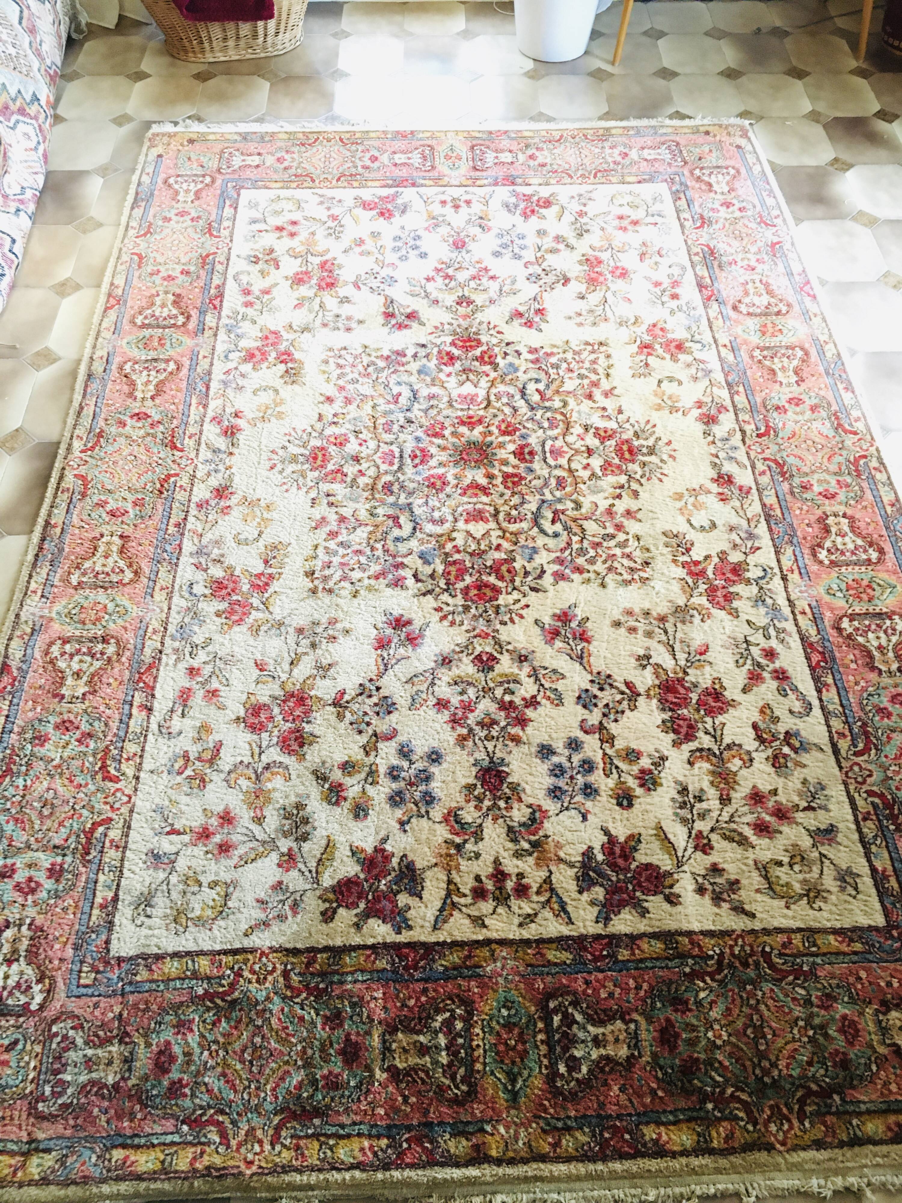 Pink carpet 300 x 195 cm