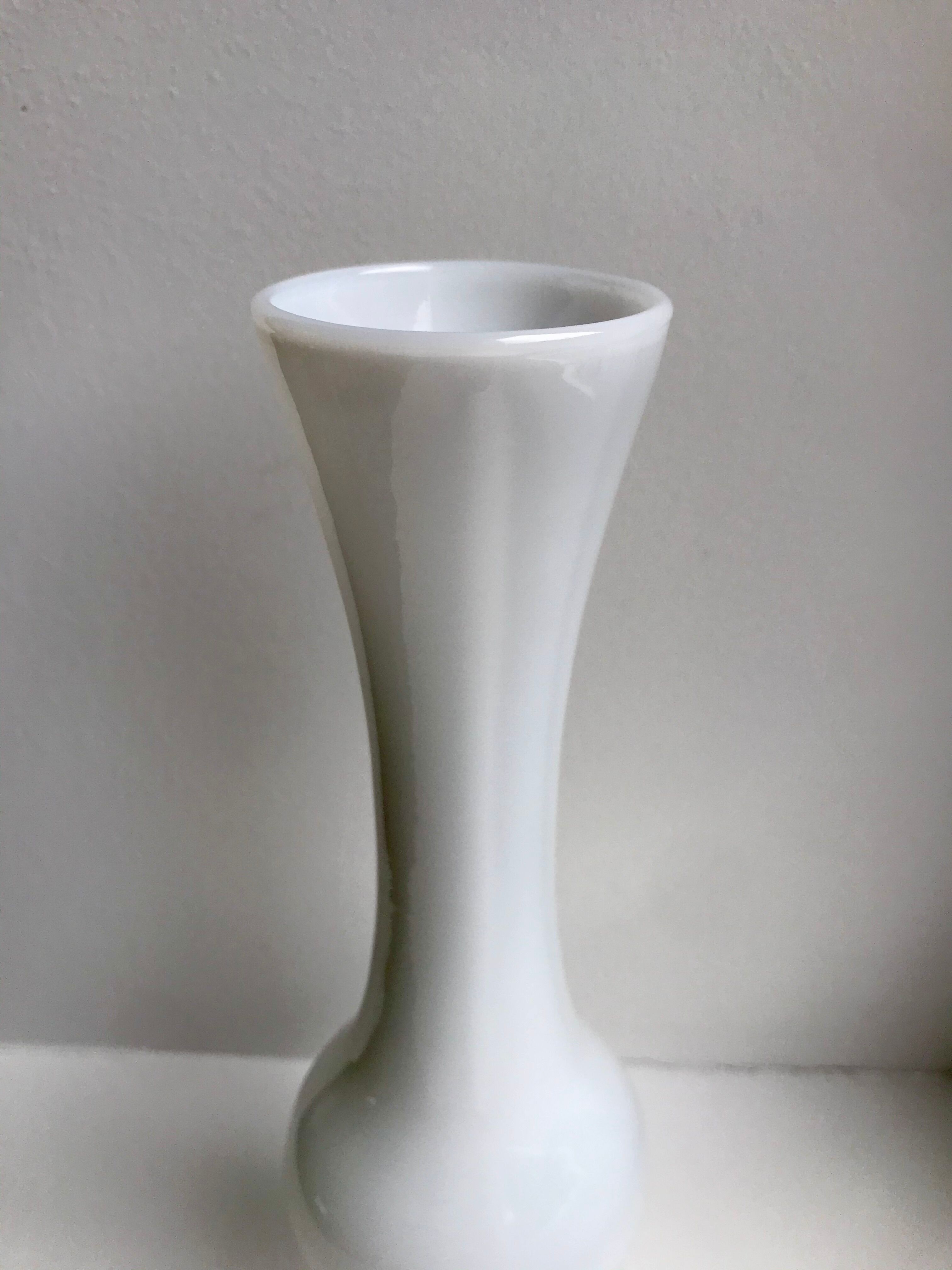 White opaline vase 50s-60s