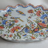 Flat earthenware of Rouen polychrome decoration cornucopia of plenty