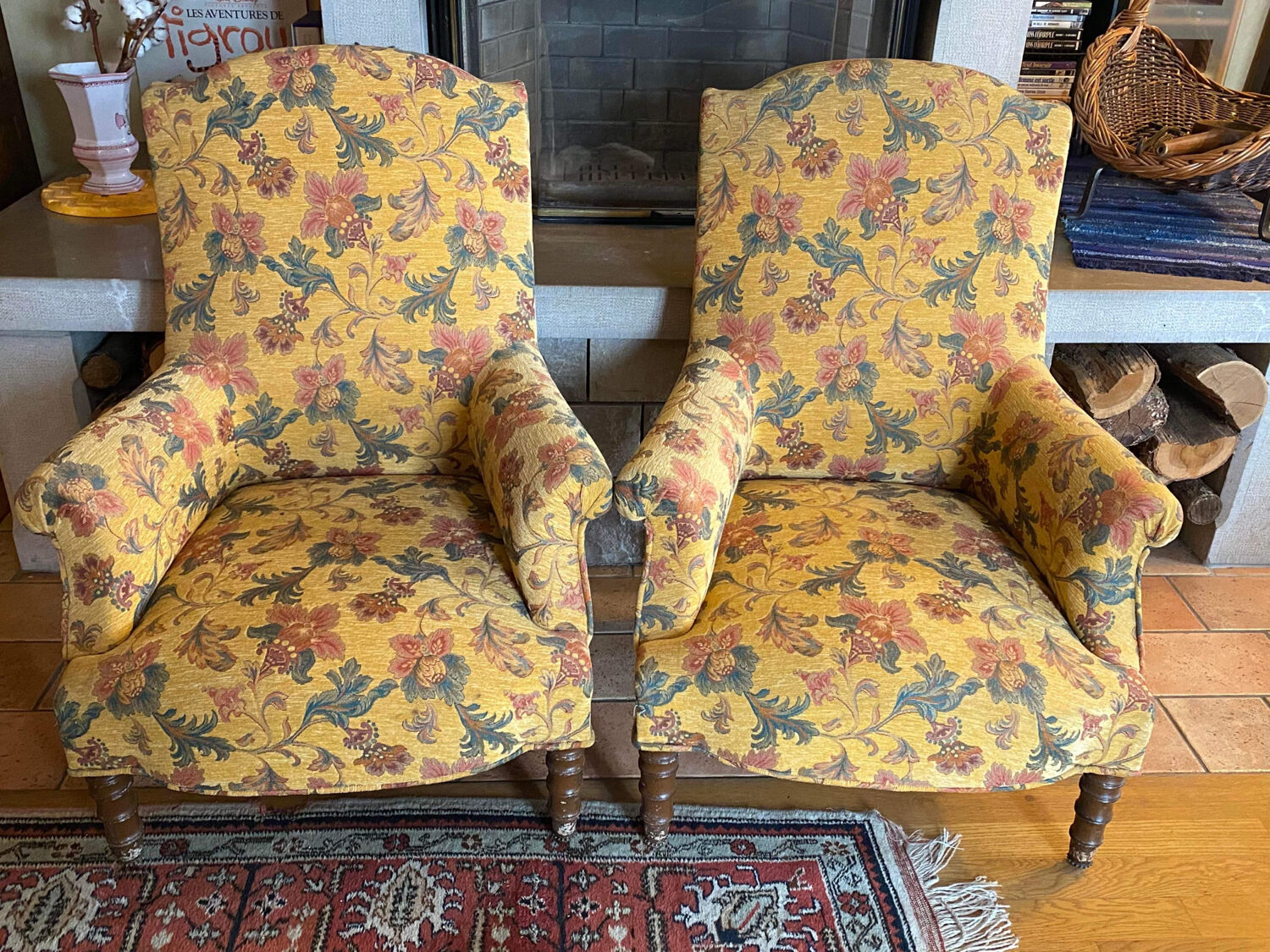 Pair of english style armchairs
