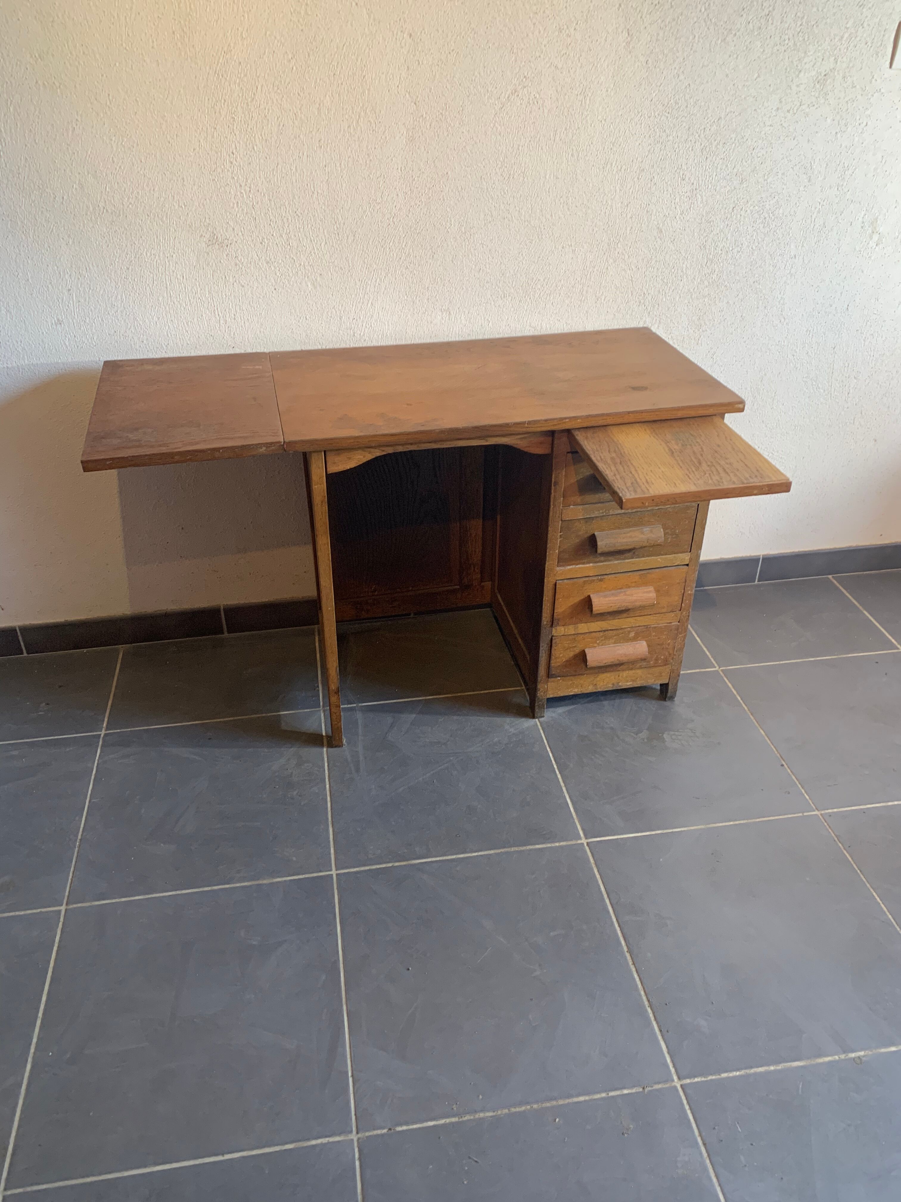 Bureau d’enfant