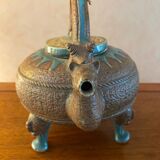 Théière décorative tripode