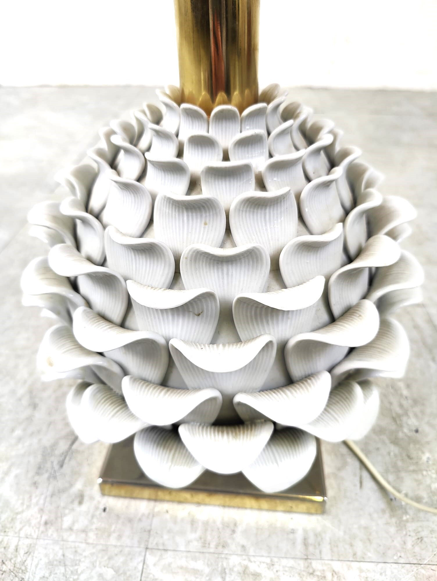 Vintage Italian ceramic artichoke table lamp, 1960s