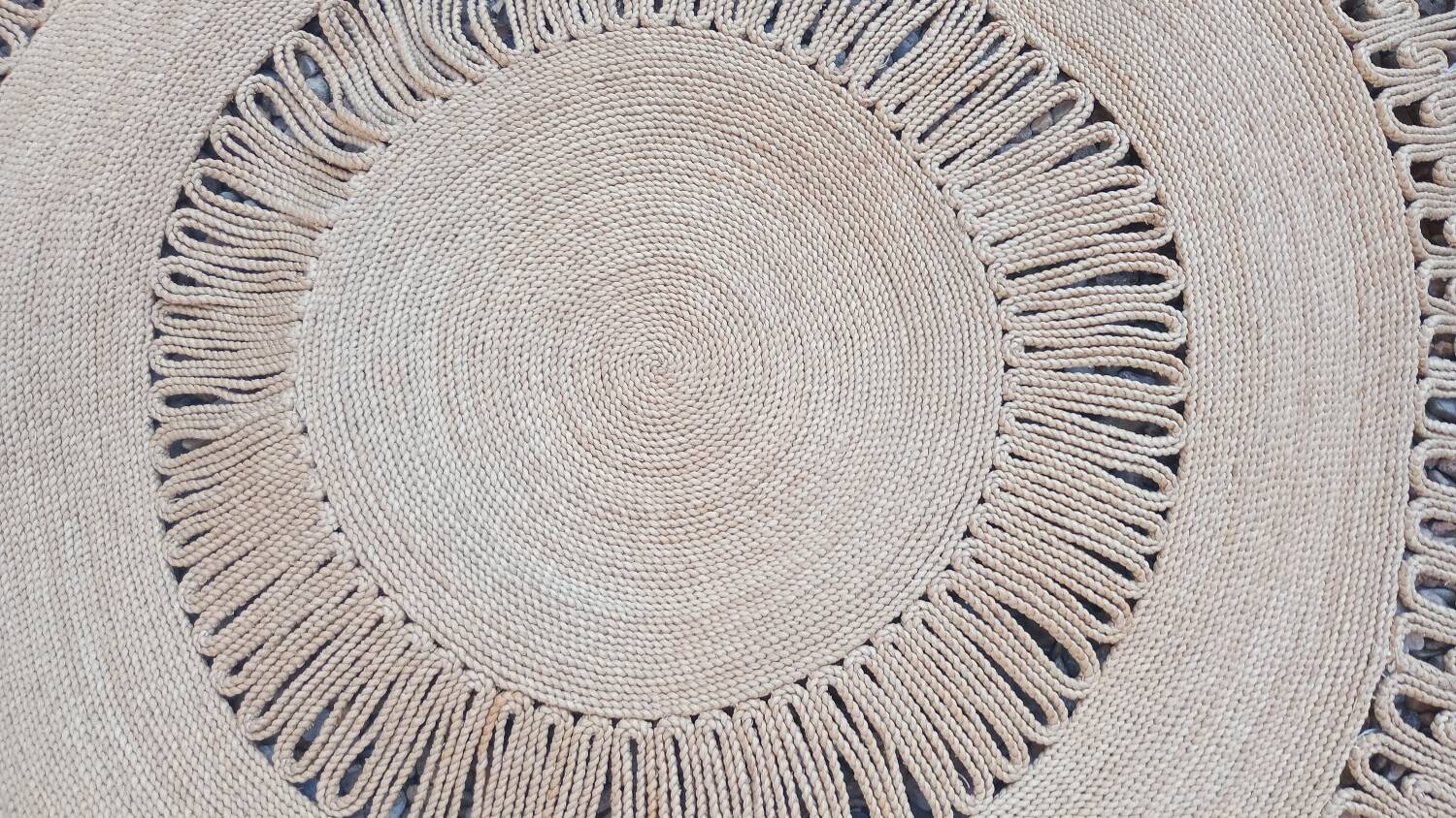 Round rug