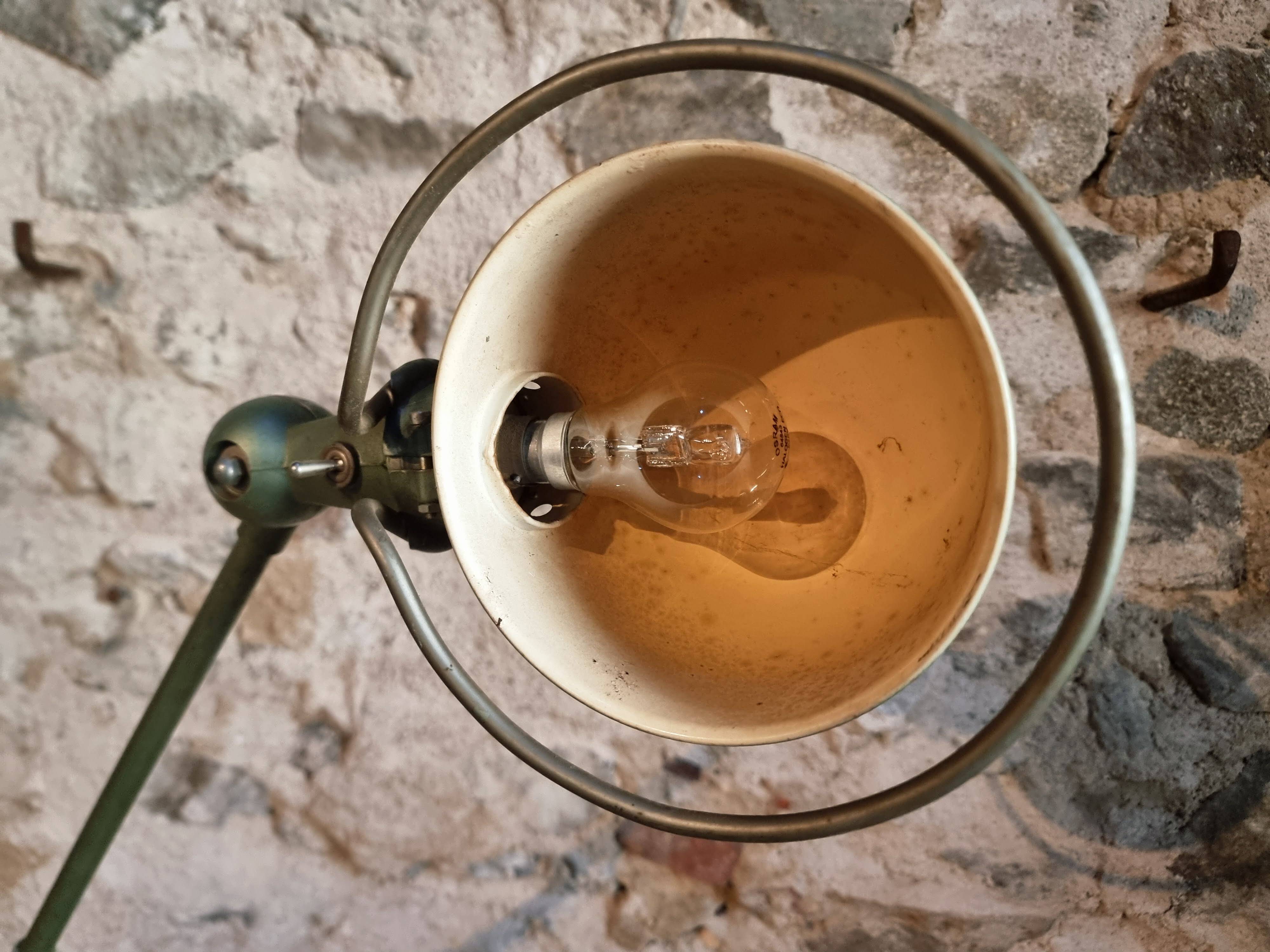 Lampe industrielle vintage Jieldé à 3 bras verte – Lampe de travail française réglable B22