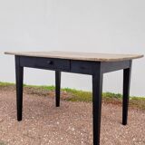 Rustic farm table in old patinated solid oak - 1900s