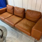 Minimalist 3-seater cognac leather sofa