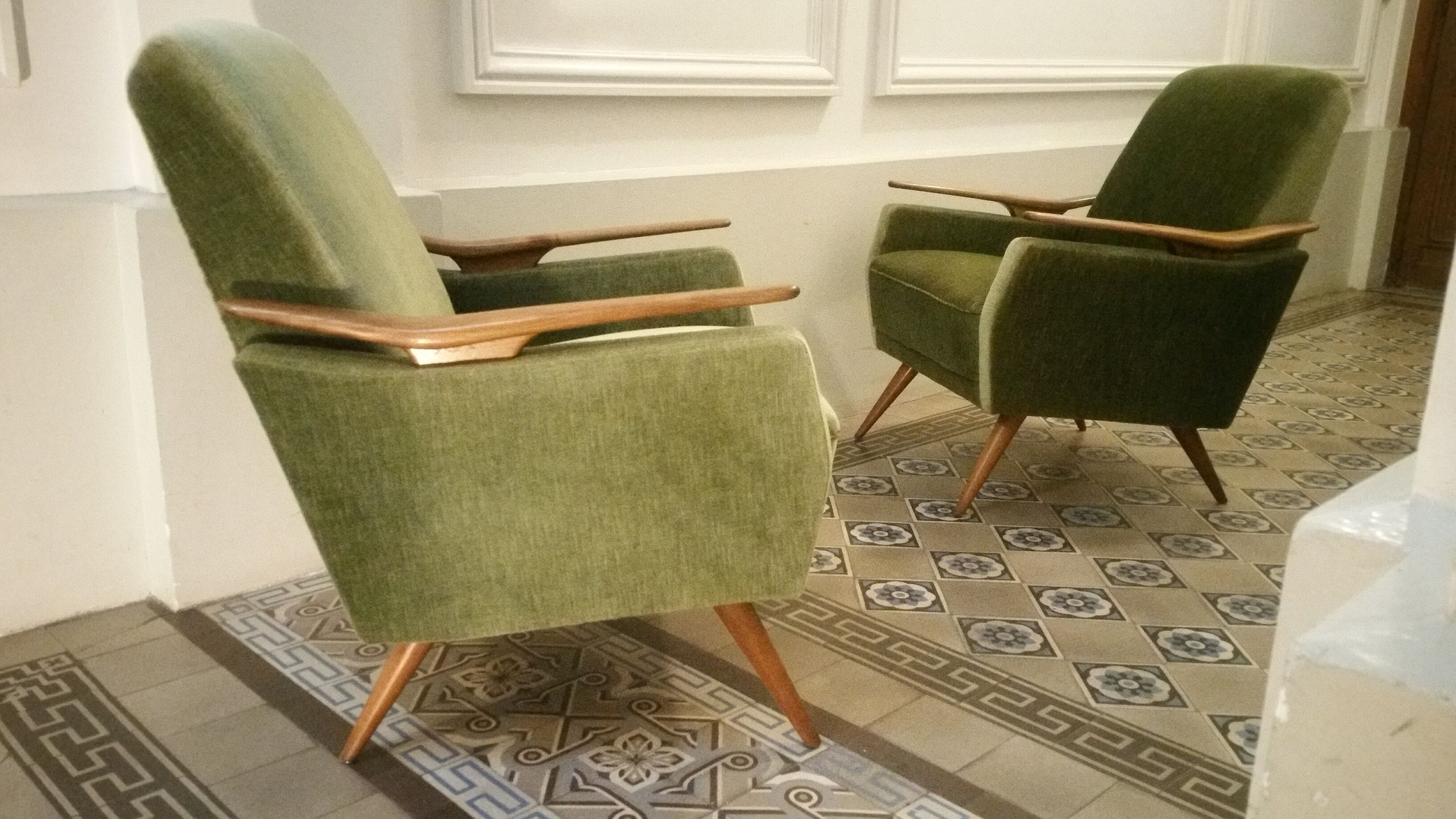 Lot of 2 armrests 50s/60s teak club chairs