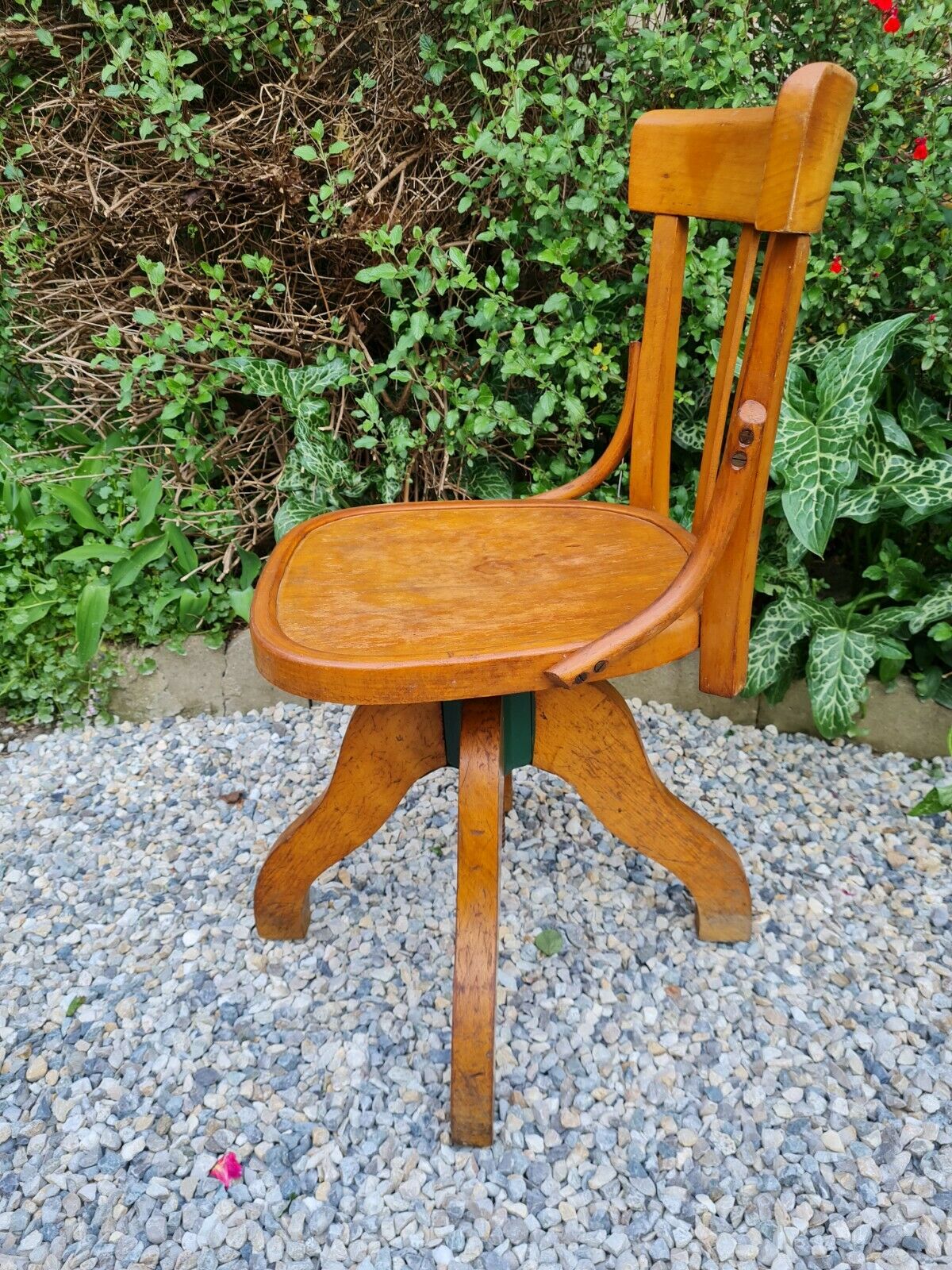 Chaise de bureau pivotante en bois vintage