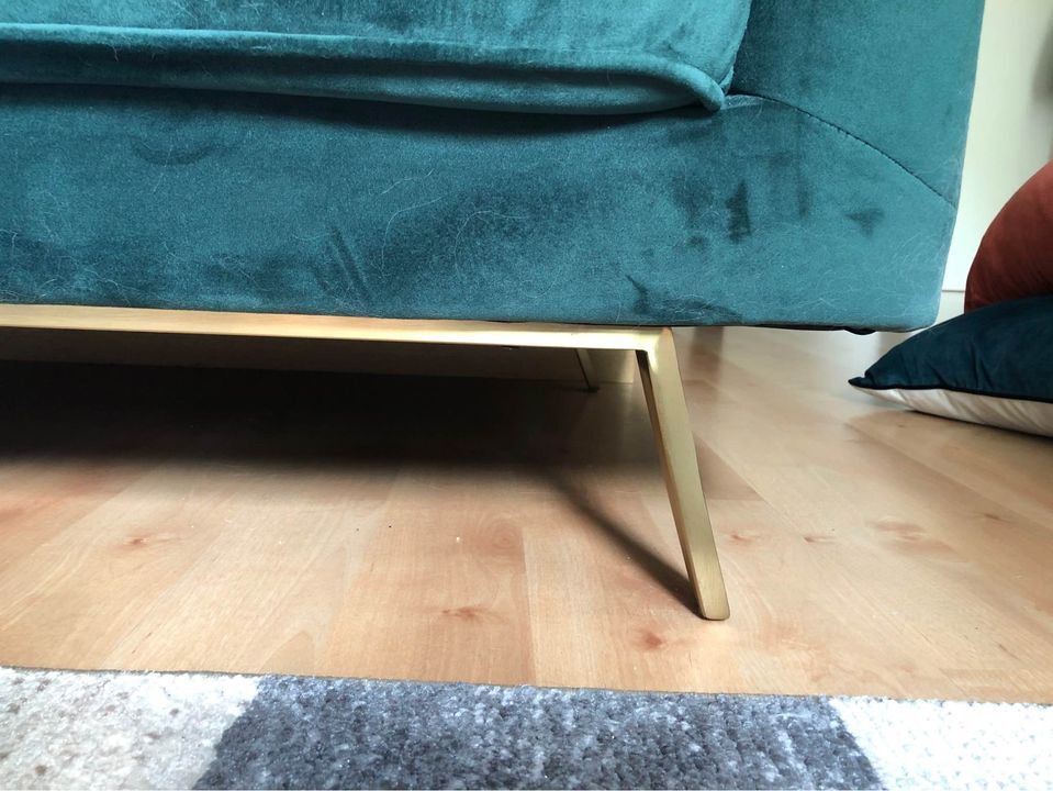 Sofa new dark green velvet 3 places