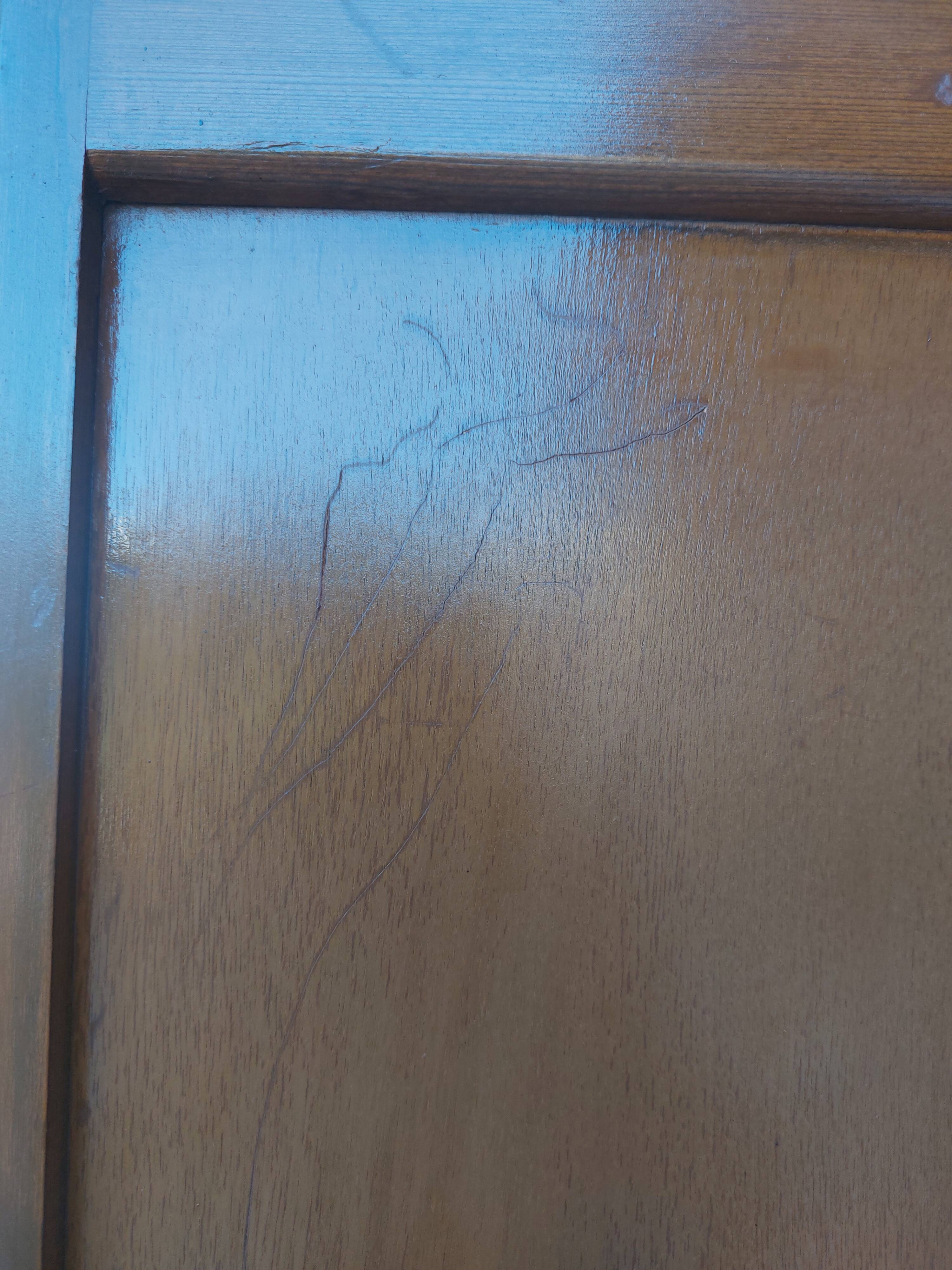triple function wardrobe, compass feet