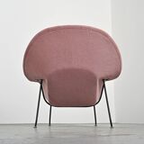 Womb Chair 1st edition by Eero Saarinen, Knoll circa 1948.