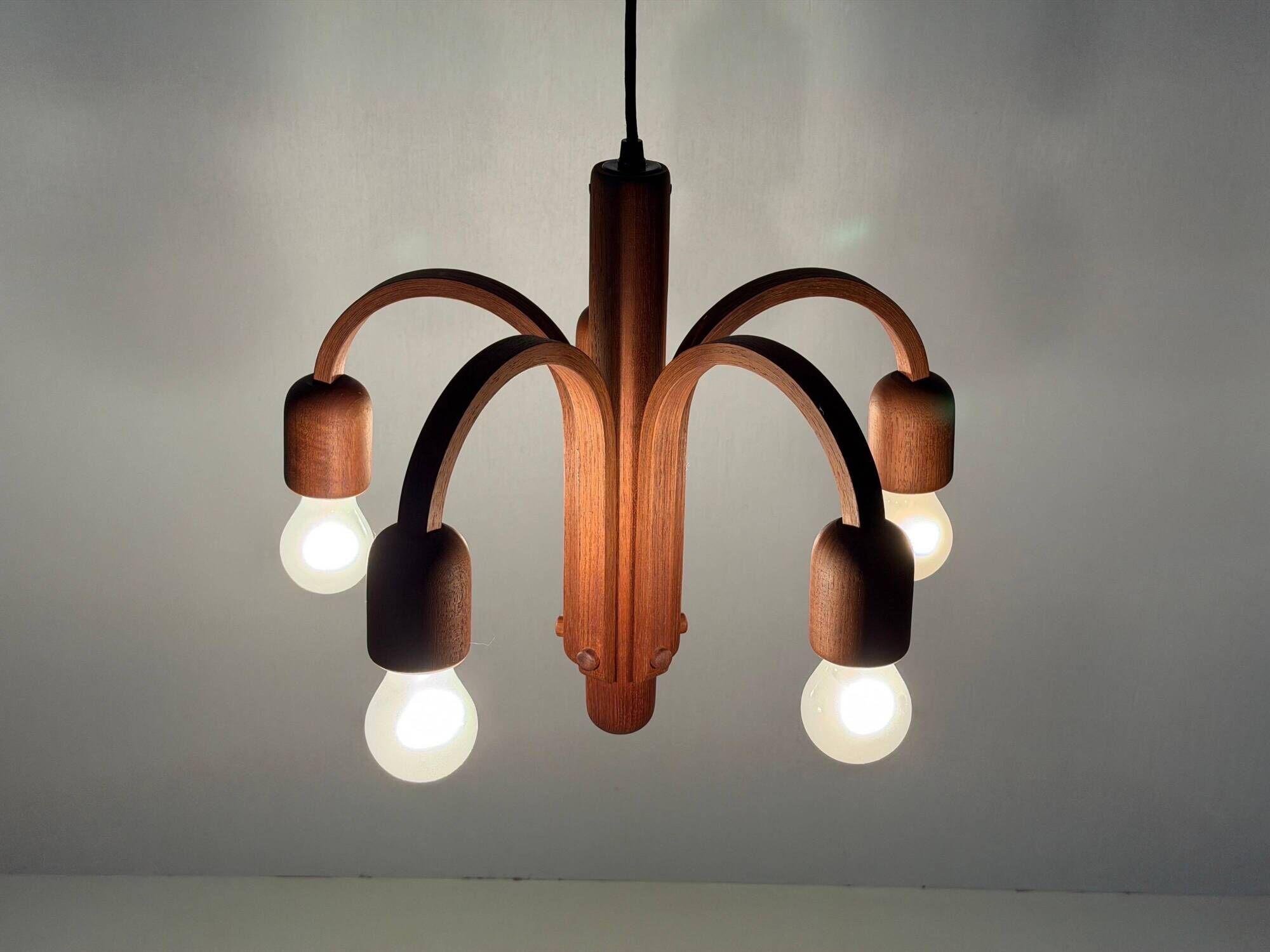 Suspended Sputnik counterweight lamp with 5 arms in teak by Domus, 1970s, Italy.