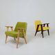 Fauteuil vintage en velours vert poire, bois naturel huilé.