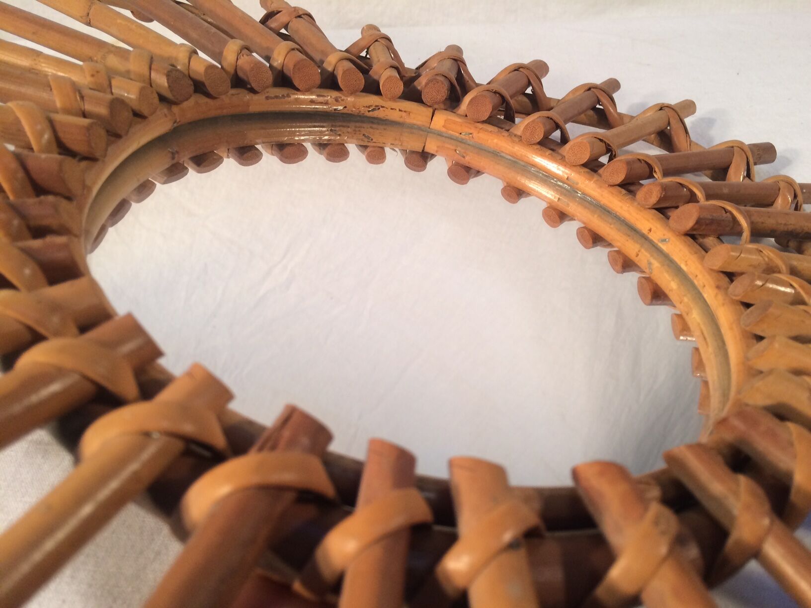 Mirror vintage rattan guitar - 70s - 76x37cm