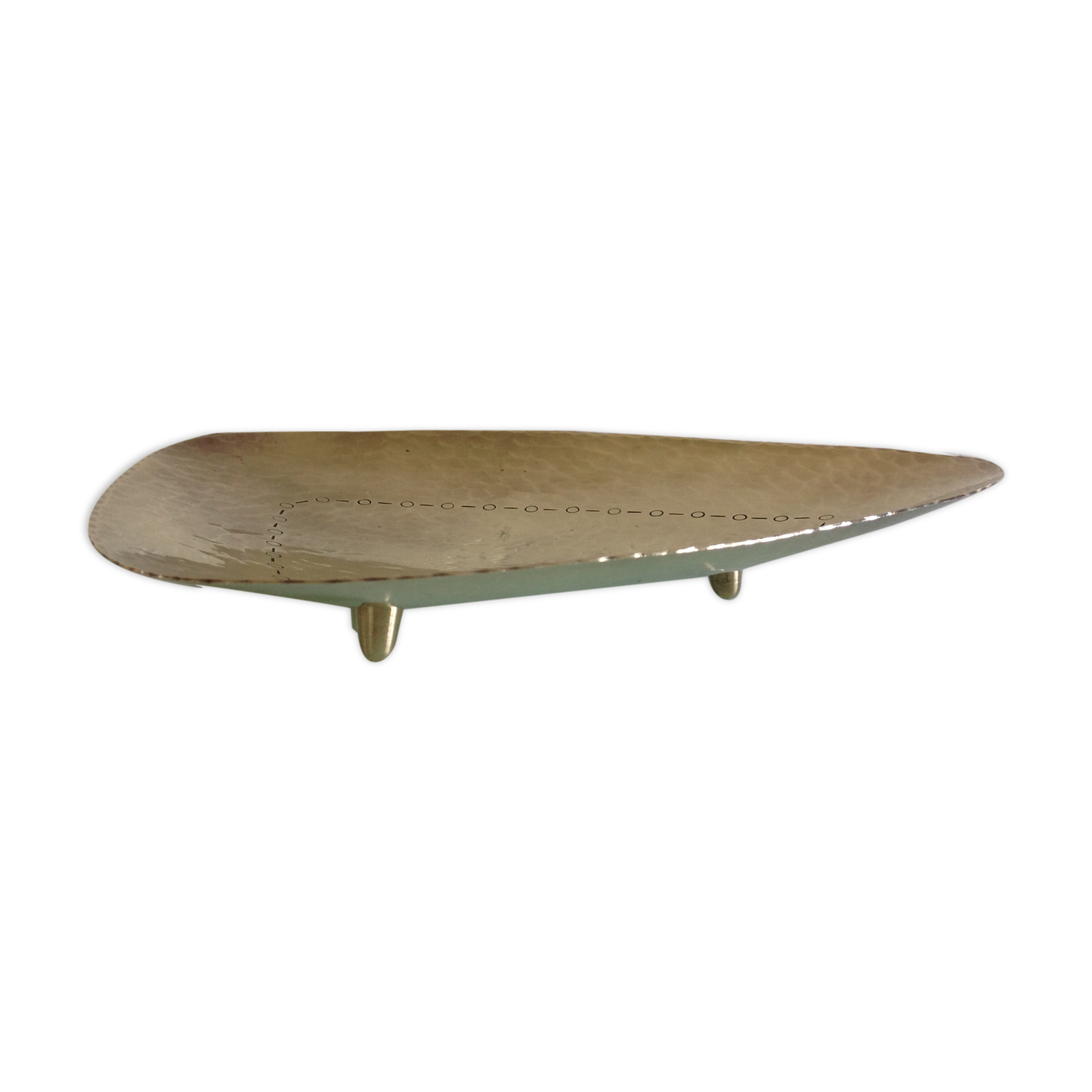 Tripod pocket vacuum in hammered brass