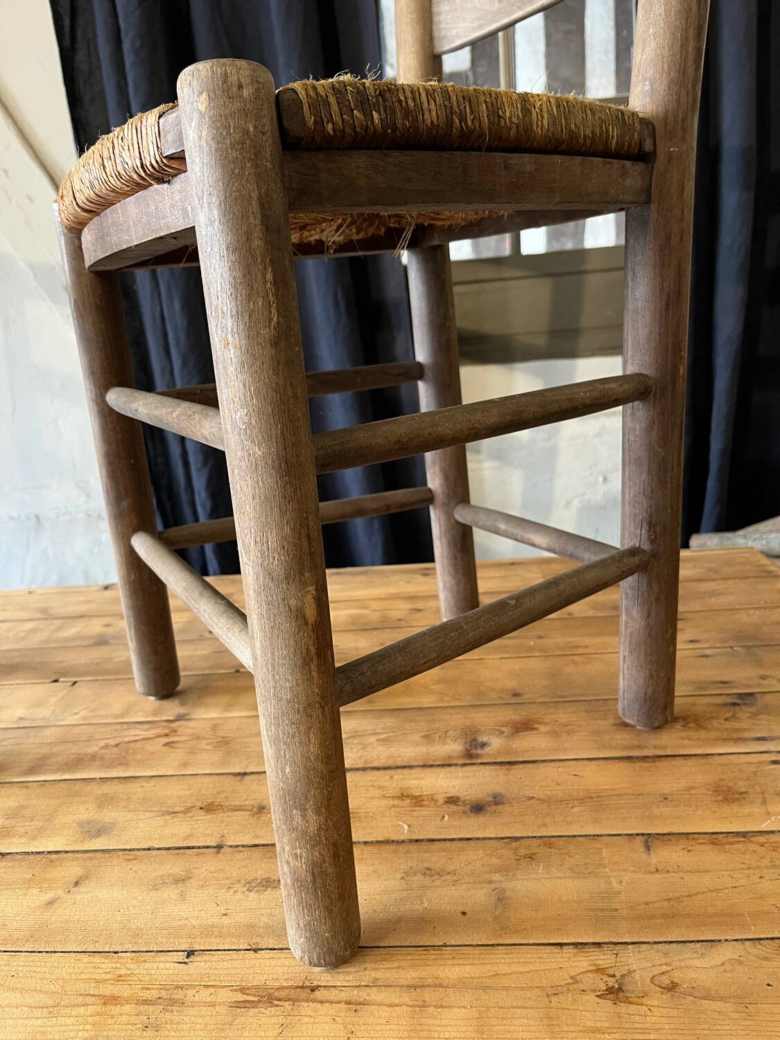 Lot of 6 straw chairs from the end of the 19th century